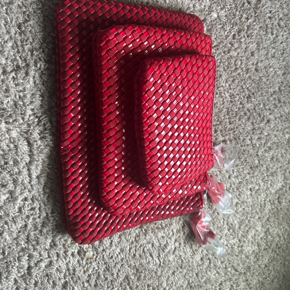 (SET OF 3) Red Americana Essentials Bags Set Of 3 Great Price💰💰 SELLING FAST!